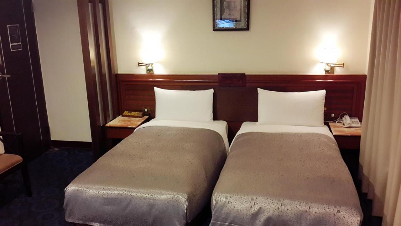 Jing Jing Holiday Hotel Cao Hùng Ngoại thất bức ảnh